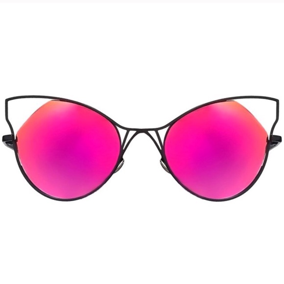 🔥LAST PAIR! Blood Orange Cateye Sunnies - Picture 3 of 5